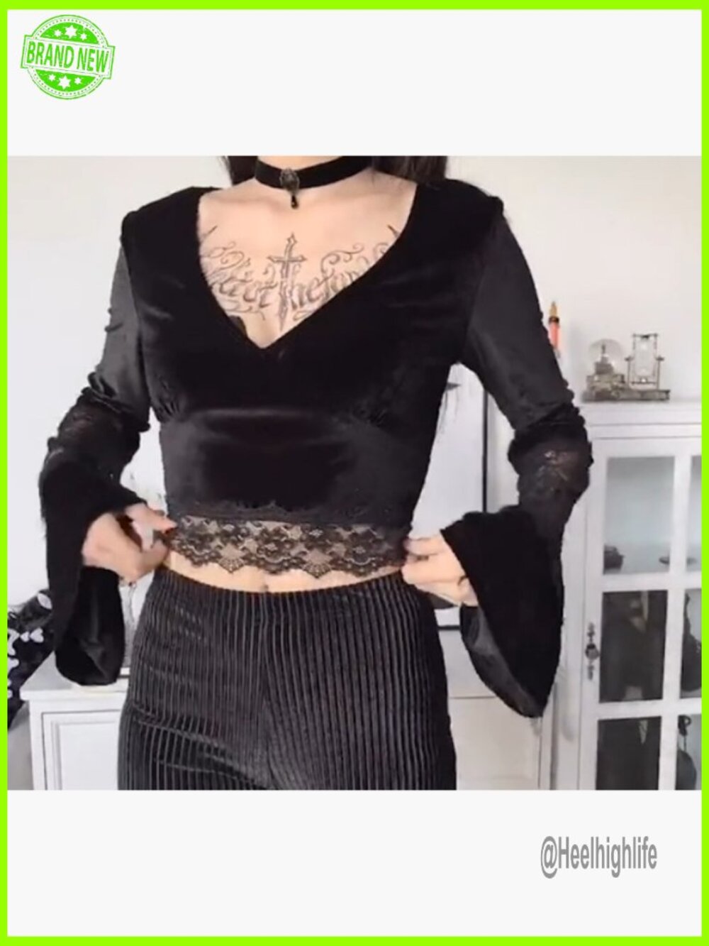Gothic Velvet Lace Patchwork Crop Top - Long Sleeve V Neck Dark Style - Picture 7 of 7